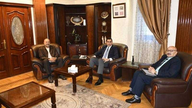 وزير الشباب والرياضة يلتقي رئيس نادي الشرقية بحضور رئيس رابطة الأندية المحترفة