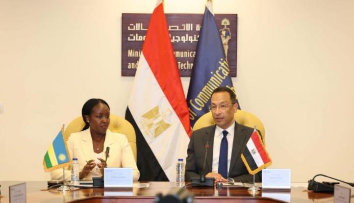 وزير الاتصالات يبحث مع نظيرته الرواندية تعزيز التعاون في التحول الرقمي والذكاء الاصطناعي وبناء القدرات الرقمية