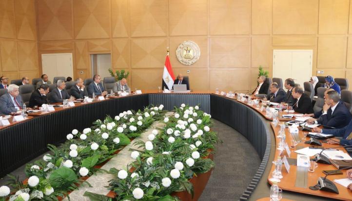 وزير الكهرباء يتابع تنفيذ خطة العمل لرفع كفاءة استخدام الطاقة الكهربائية
