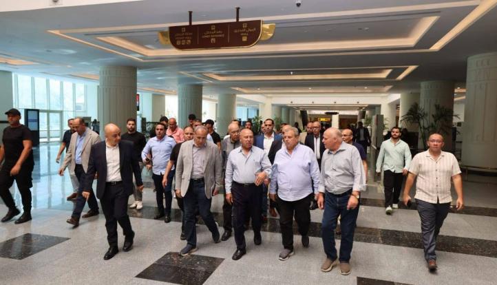 وزير النقل يتفقد محطة قطارات صعيد مصر ببشتيل.. ويعقد لقاءً موسعاً مع عدد كبير من قائدي القطارات