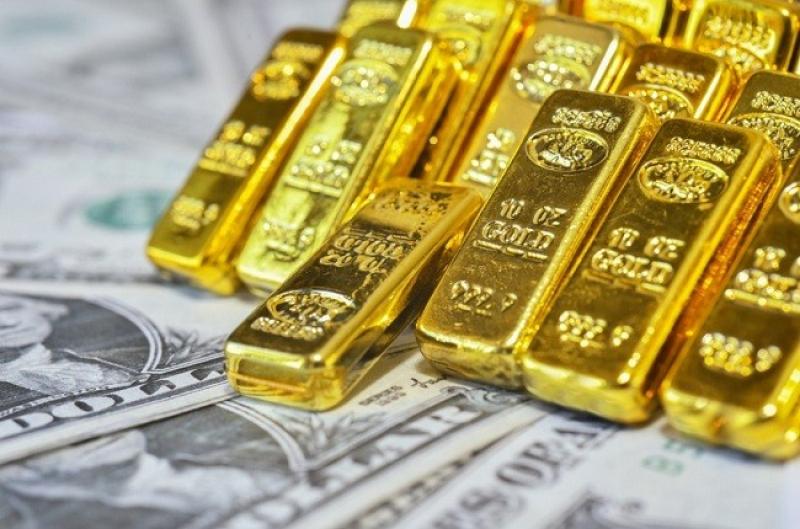 أسعار الذهب تتراجع مع ارتفاع الدولار ترقبًا لاجتماع الفيدرالي الأمريكي