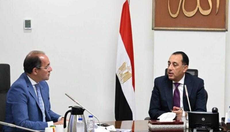 رئيس الوزراء يُتابع مع وزير المالية عددًا من ملفات العمل المهمة