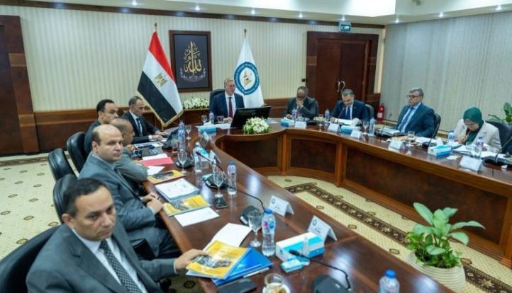 وزير البترول: تطوير معامل تكرير السويس وزيادة إمدادات الخام أولوية لتعظيم الاستفادة من كل برميل