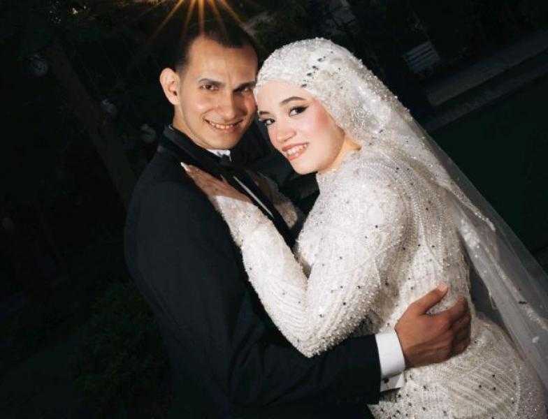 أحمد وفاطمة يدخلان عش الزوجية في ليلة ساحرة