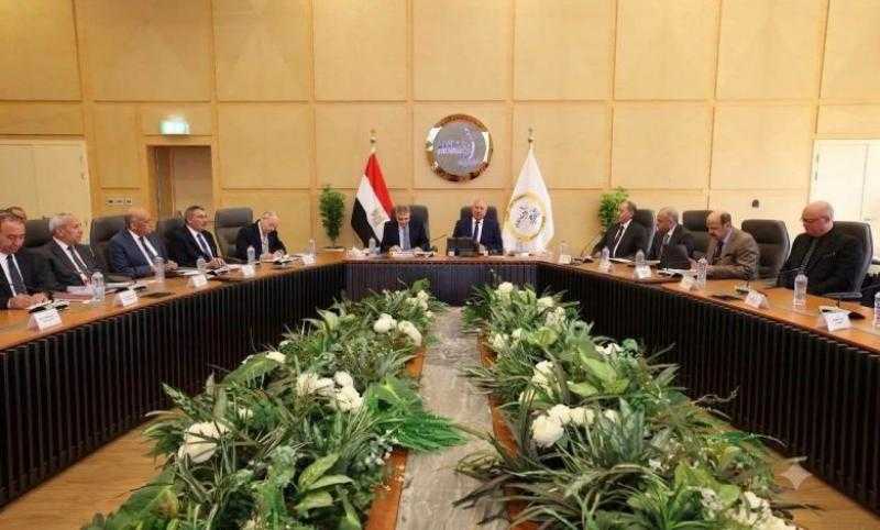 وزير النقل: شركة قناة السويس لتنمية الموانئ البحرية ذراع رئيسية لتعظيم دور مصر في حركة التجارة العالمية