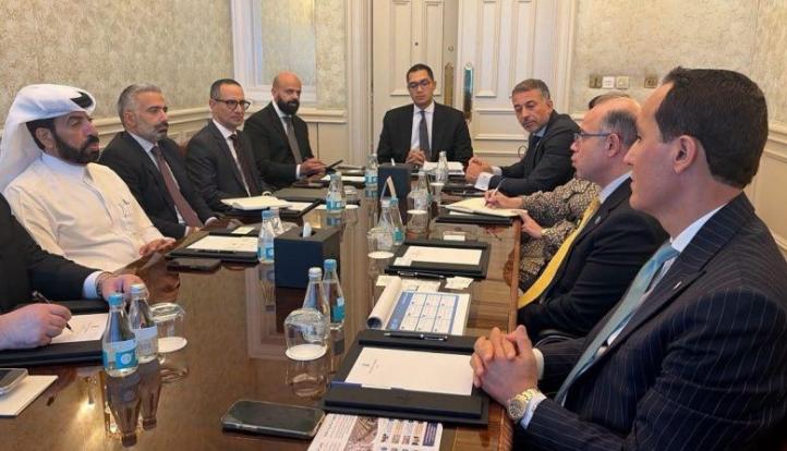 وزير الاستثمار يبحث مع 3 شركات قطرية كبرى ضخ استثمارات جديدة في مصر